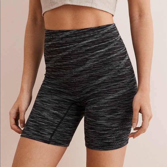 aerie Pants - NWT Aerie Seamless High Waisted Bike Short in Gray